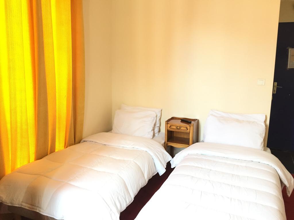 Hotel Du Metro Párizs Kültér fotó