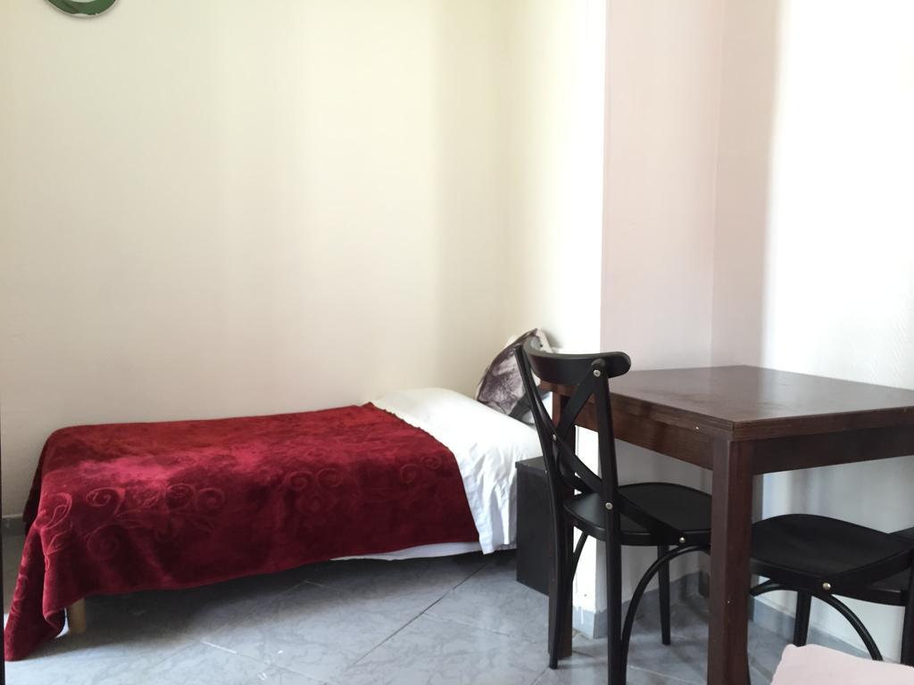 Hotel Du Metro Párizs Szoba fotó