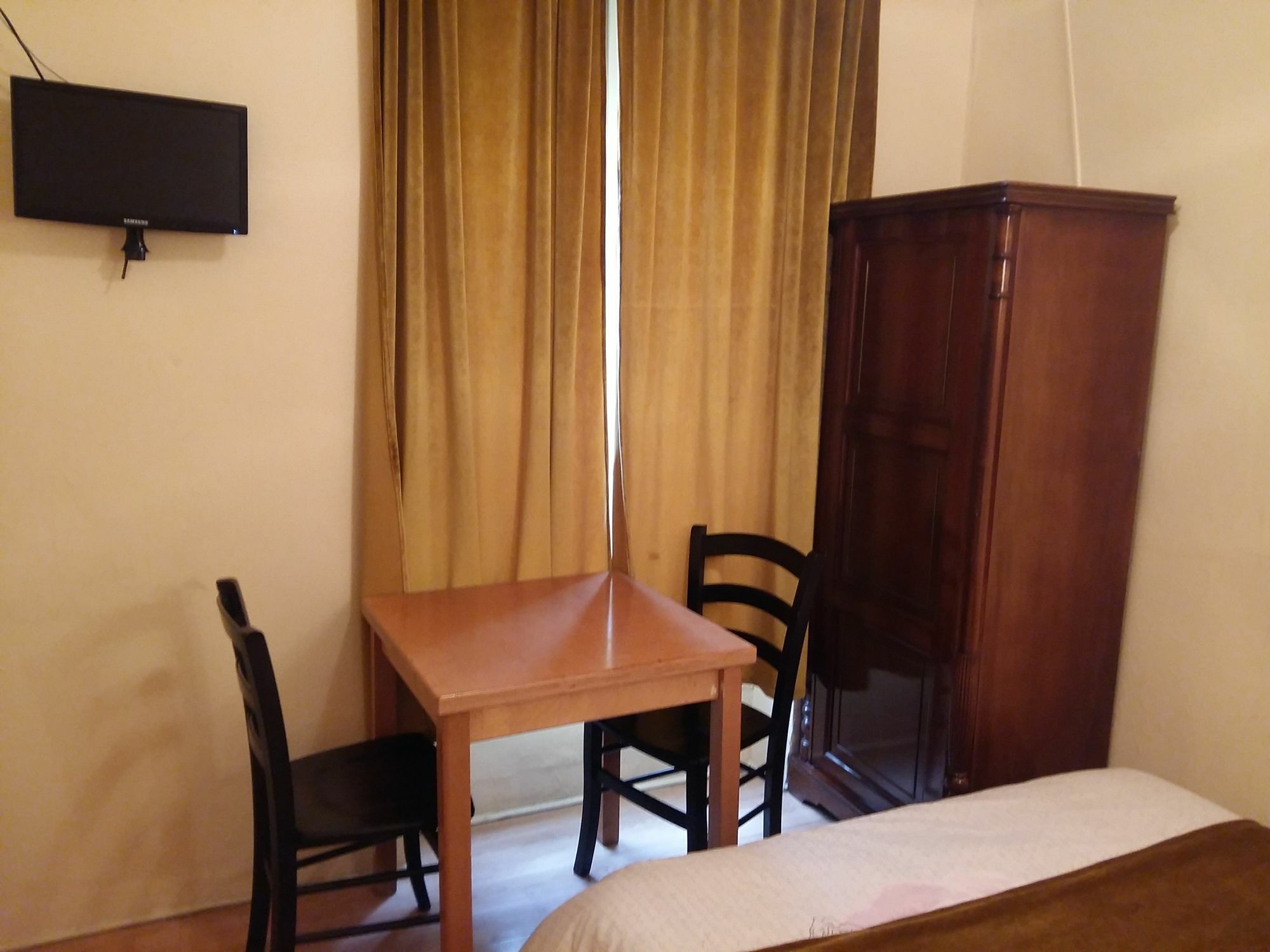 Hotel Du Metro Párizs Kültér fotó